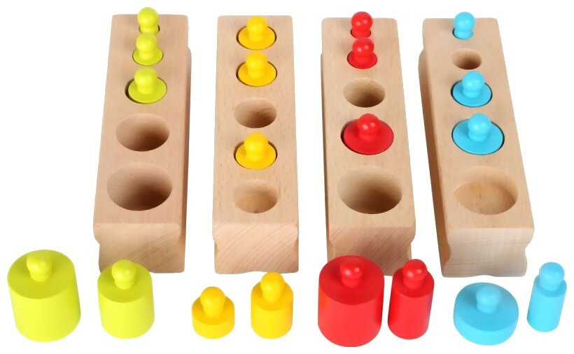 Jeu d'emboîtement multicolore