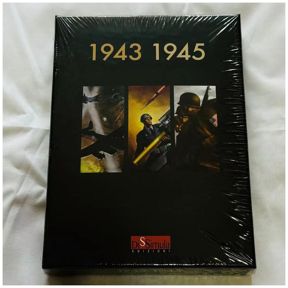1943 1945