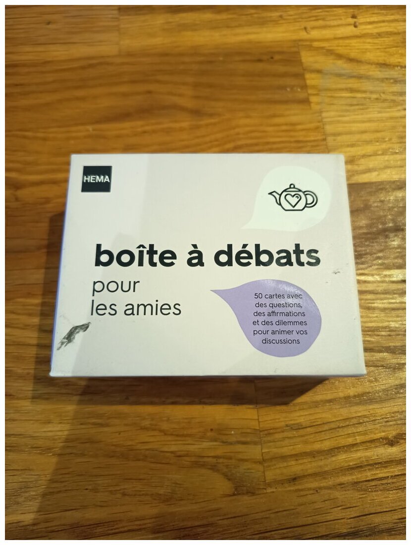 Boîte À Débats Pour Les Amies