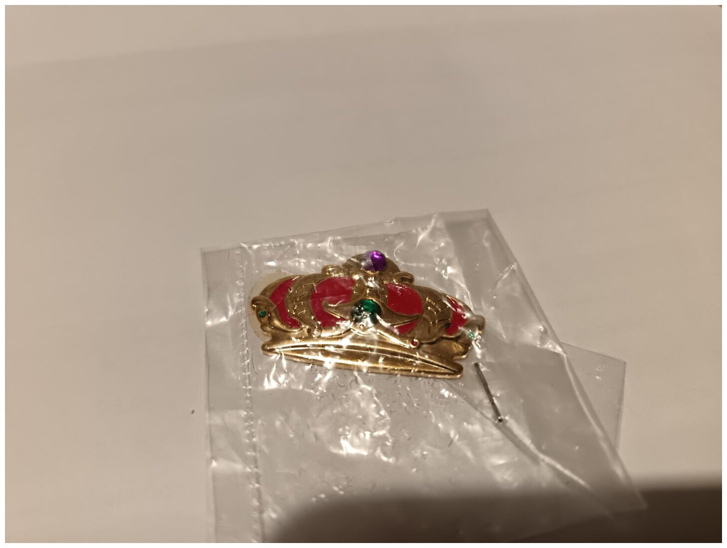 For A Crown - Couronne Dorée