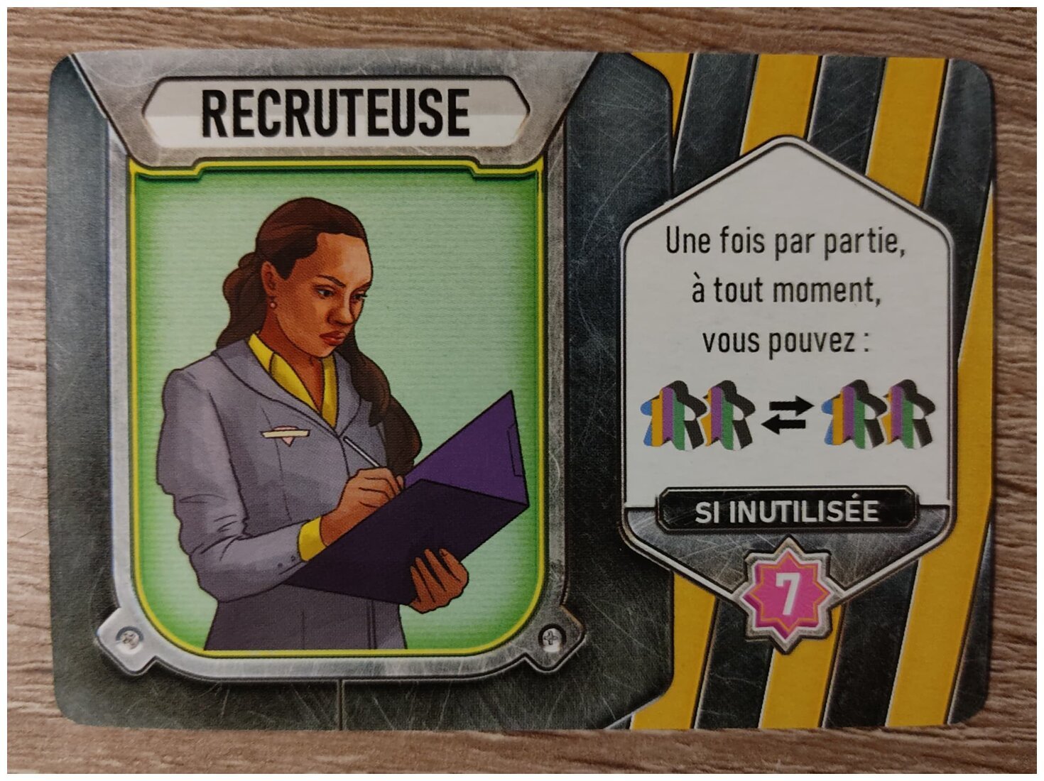 Dinosaur World - Recruteuse