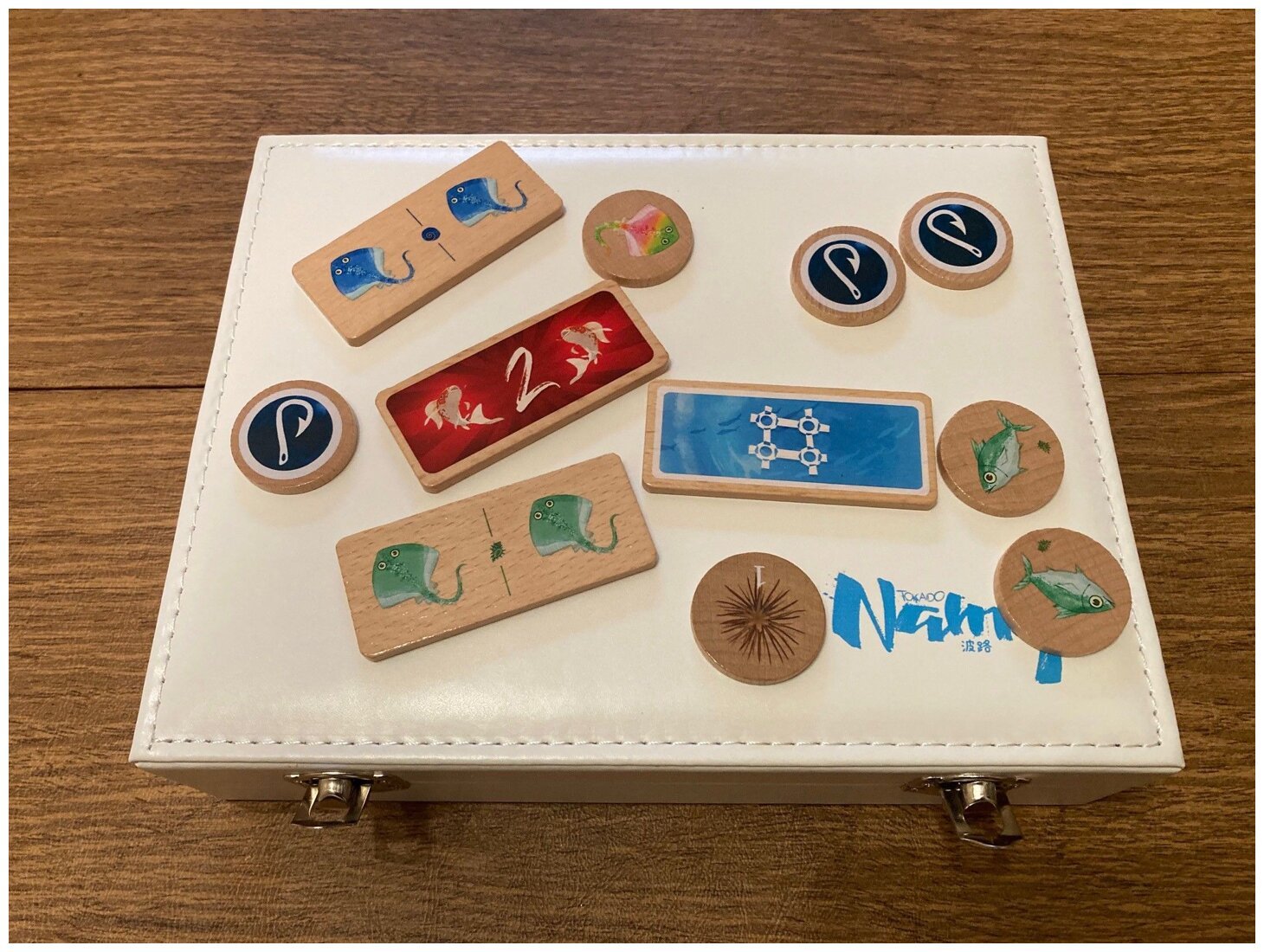 Namiji - Wooden Tokens & Case