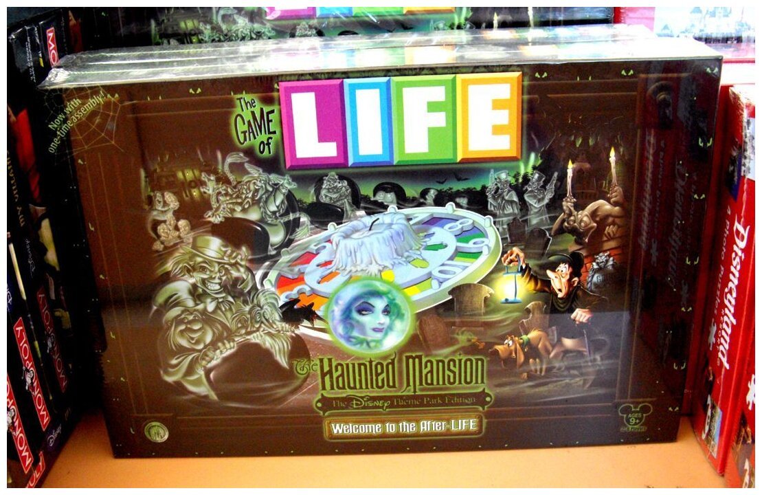 The Game of LIFE The Haunted Mansion – The Disney Theme Park Edition