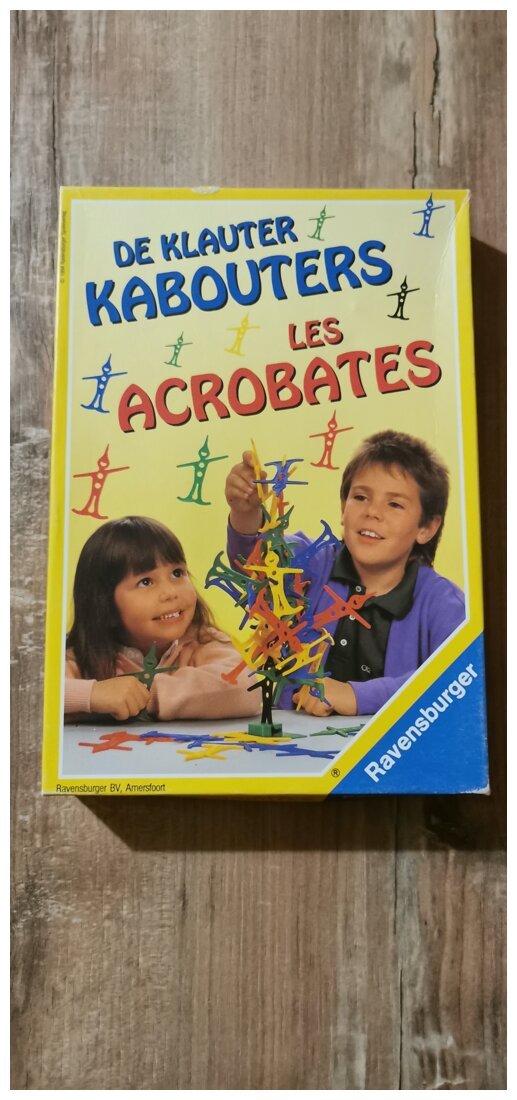 Les Acrobates
