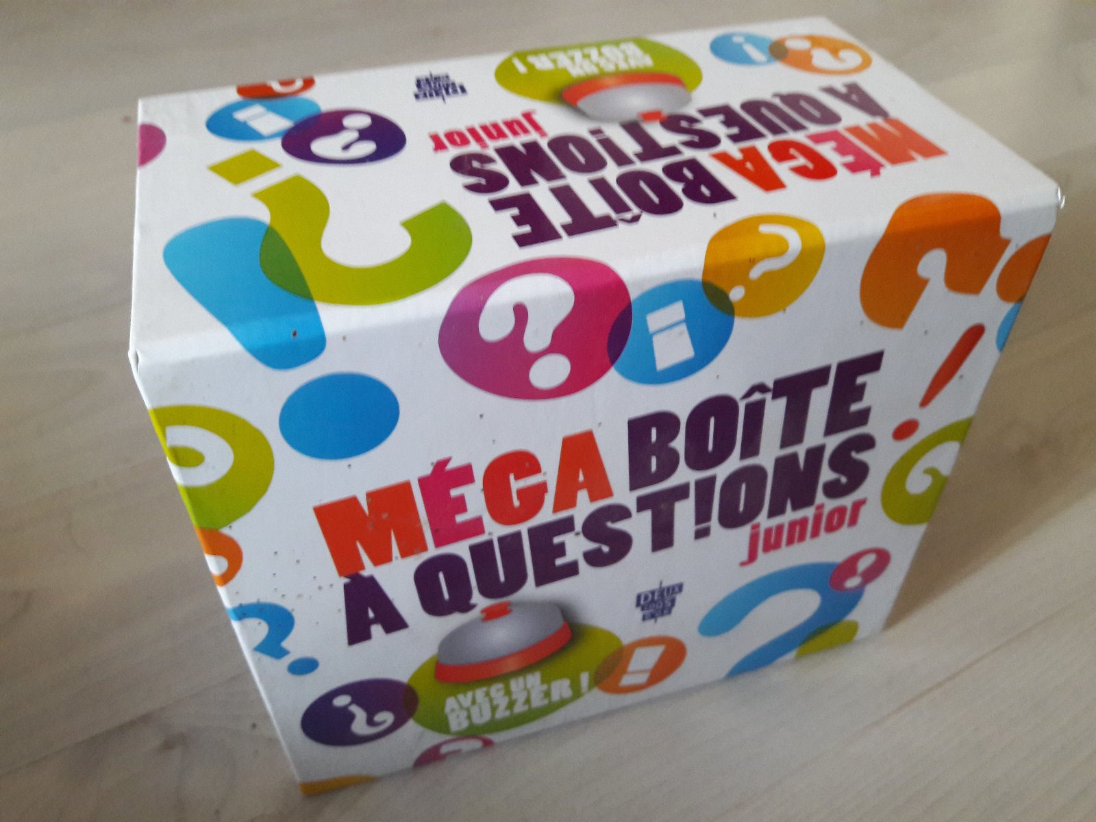Photo: Méga Boîte à quesions! junior