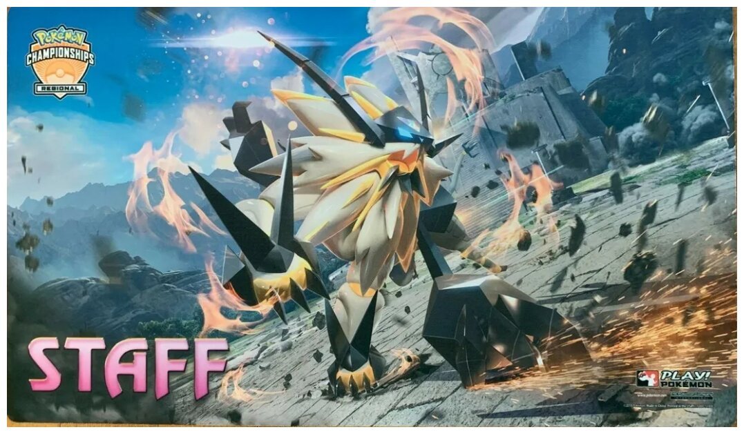 Pokémon JCC - Tapis de jeu - Nécrozma Crinière Du Couchant - Ultra-Prisme - Staff