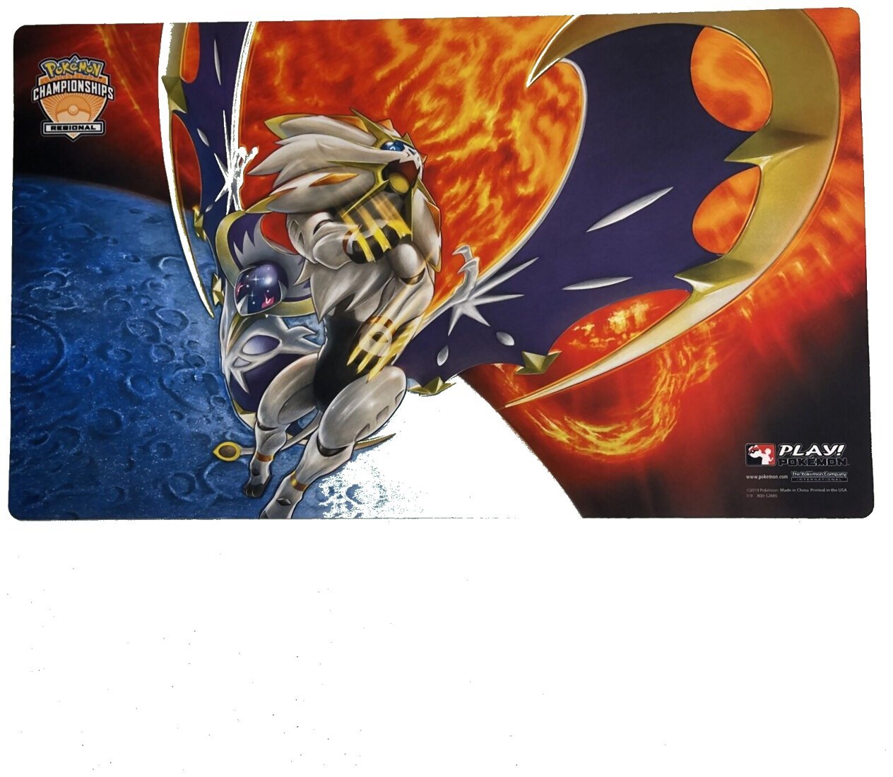 Pokémon JCC - Tapis de jeu - Régional 2019 - Éclipse Cosmique - Player